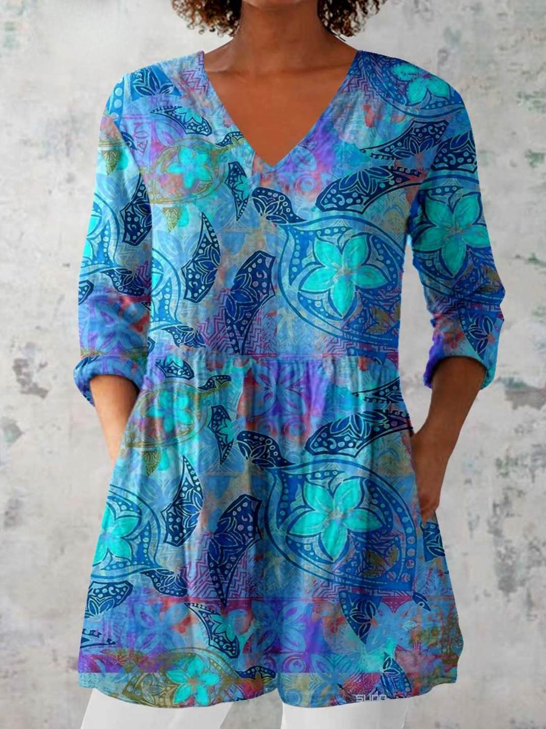 Savenora | Lange Bluse mit ausdrucksstarkem Muster