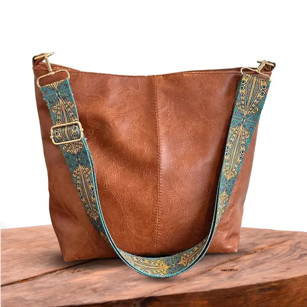 Sommerfeld Schultertasche mit dekorativen Akzenten