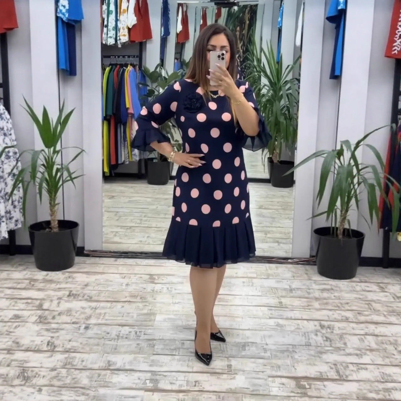 Casiva™ - Retro-Kleid mit Plisseerock und Ausgestellten Ärmeln