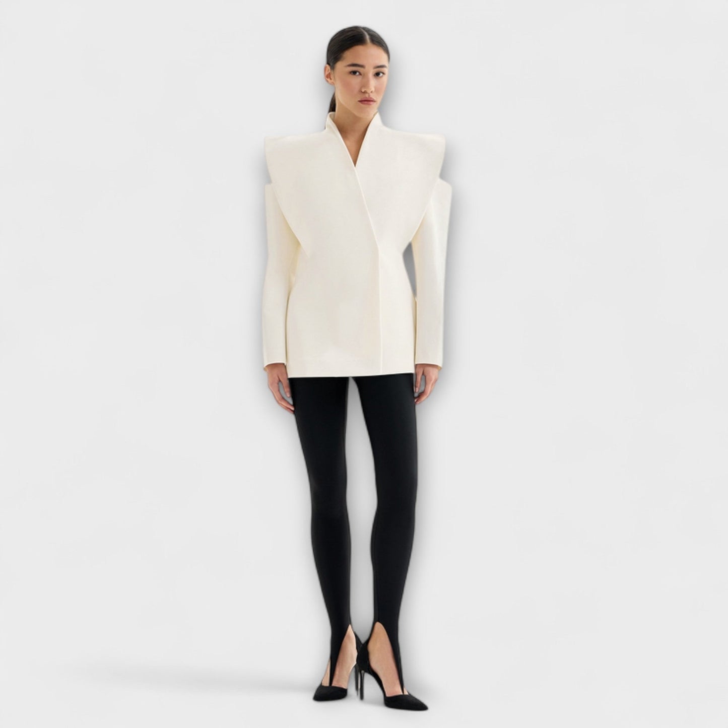 Sommerfeld™ | Valeria – Sculptural Shoulder Blazer