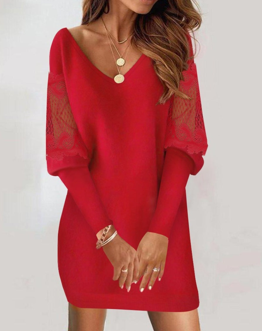 Alory™ - Elegantes Spitzenkleid mit V-Ausschnitt" can be rewritten as:

"Alory™ - Stilvolles Spitzenkleid mit V-Ausschnitt