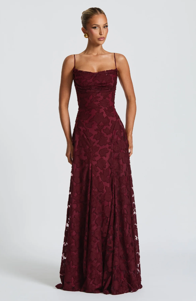 SOFIA | Elegantes Spitzen-Maxi-Kleid