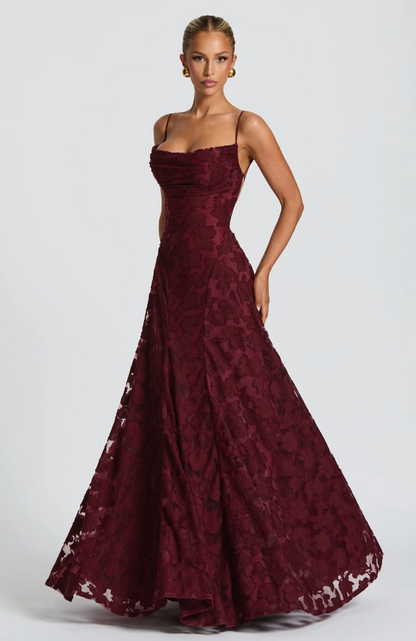 SOFIA | Elegantes Spitzen-Maxi-Kleid
