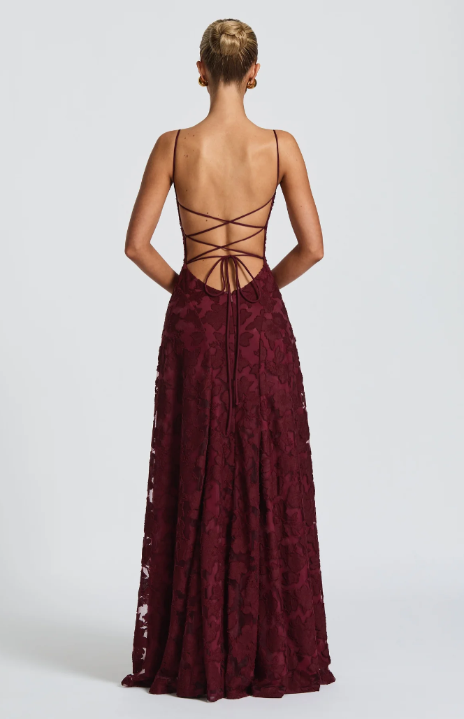 SOFIA | Elegantes Spitzen-Maxi-Kleid