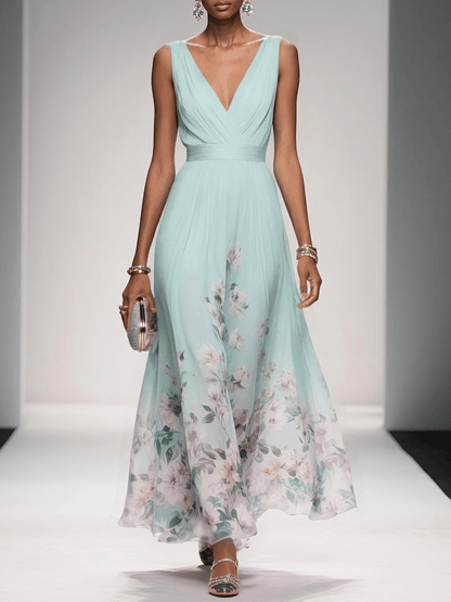 Rose | Hellblaues Chiffon-Maxikleid mit Blumenmuster und V-Ausschnitt