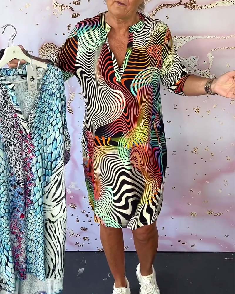 Roya™ - Buntes Kleid mit V-Ausschnitt