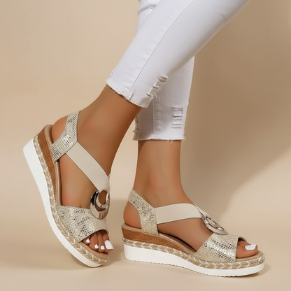 Sommerfeld | Stilvolle Plateau-Sandalen